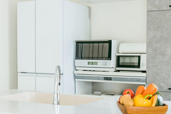 おすすめのキッチン内のゴミ箱の置き場｜キッチンのデッドスペース　イメージ